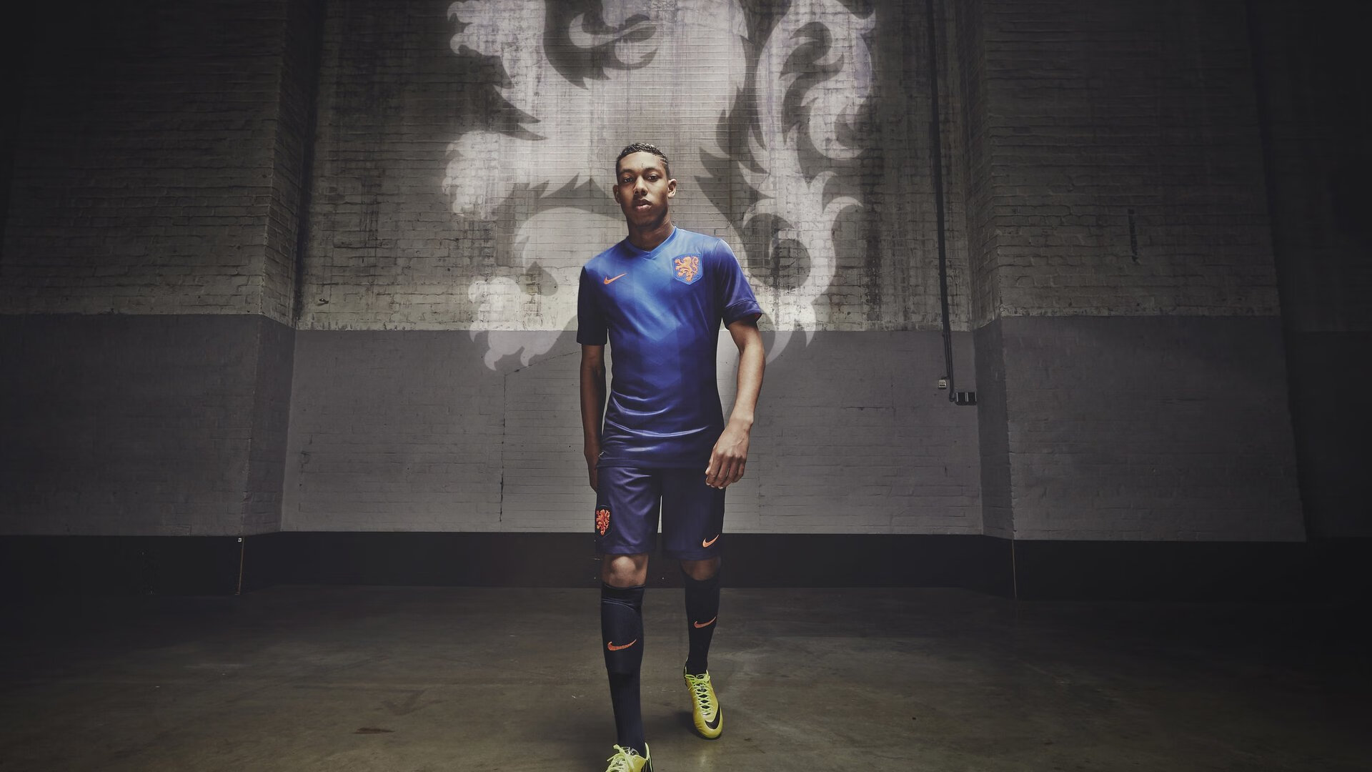 依赖国内俱乐部培养体系推动国家队崛起，依赖国内俱乐部培养体系推动国家队崛起的原因