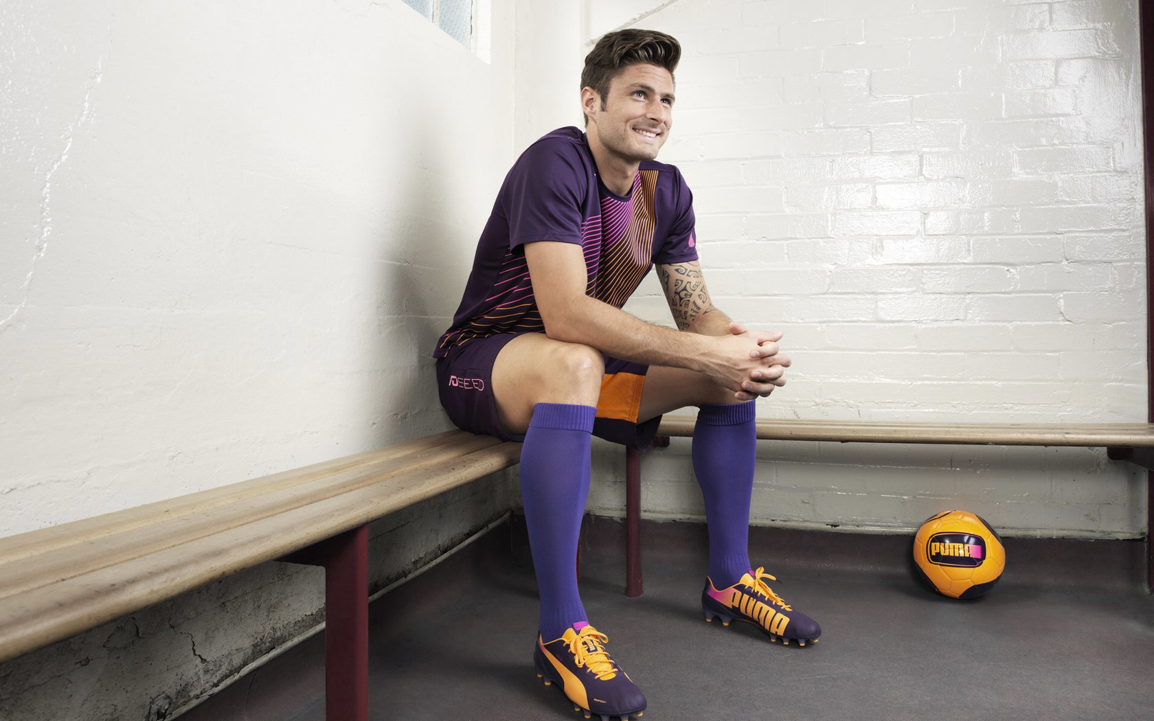 特色足球文化创新节在多个城市成功举办，推广体育文化，足球特色校园文化活动